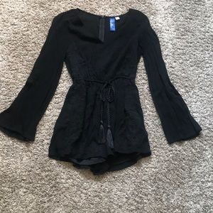 XS Black bell sleeved romper